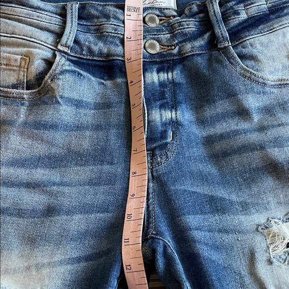 KanCan Signature Denim Jeans - Picture 5 of 8